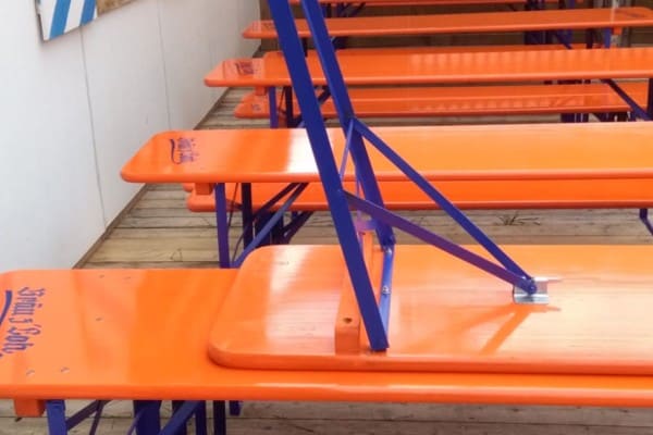 bierzeltgarnitur-orange